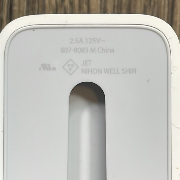 Apple AC Plug Wall Adapter Duckhead 2.5A 125V - 607-8083 JET Nihon Well Shin - Picture 3 of 3